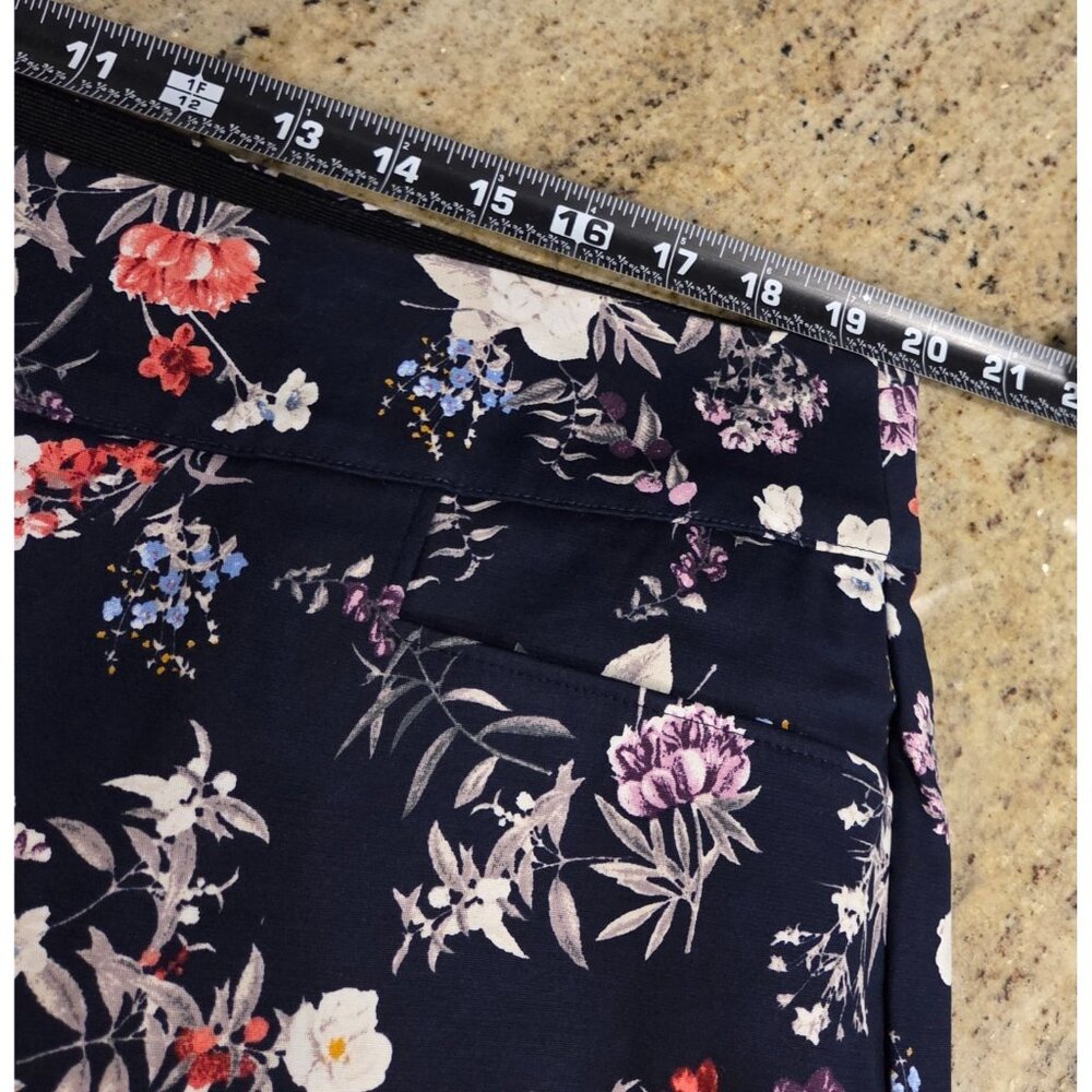 Lane Bryant Women Sz 20W The Allie Capri Floral Print Ruffle Hem 40x24" - Picture 3 of 15